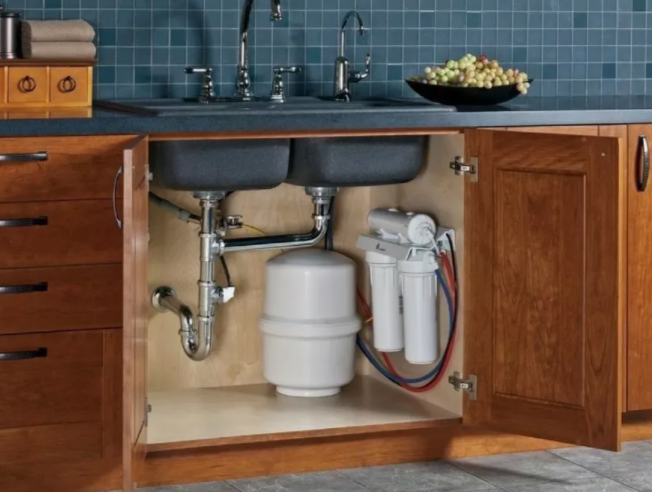 <span style="font-weight: bold;">Установка питьевого фильтра</span>